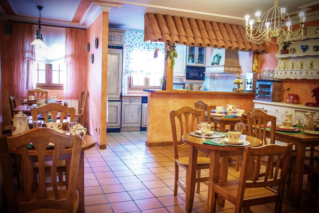 Hosteria Los Laureles Noja Exterior photo
